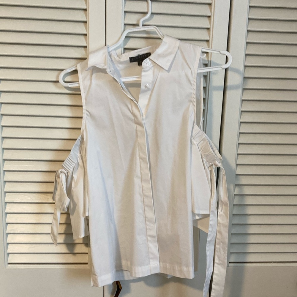 Express White Sleeveless Button Down Shirt with Tie Front